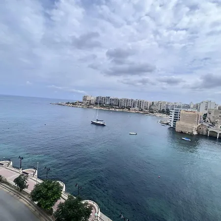 Seafront In St Julians Διαμέρισμα Saint Julian's