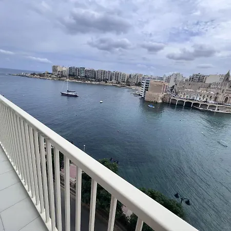 شقة Seafront In St Julians